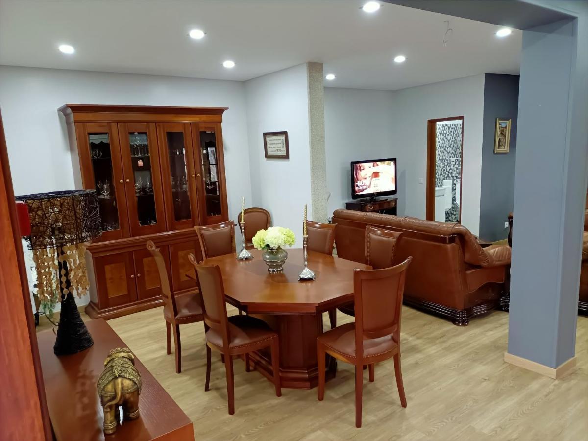 Casa Amarela Da Canicada วีเอย์รา ดู มีโญ ภายนอก รูปภาพ