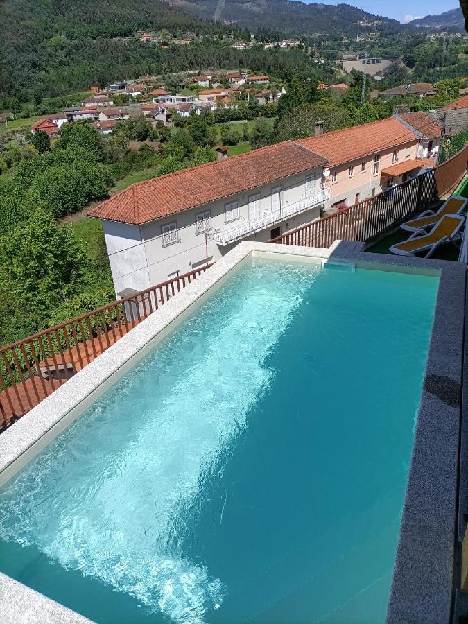 Casa Amarela Da Canicada วีเอย์รา ดู มีโญ ภายนอก รูปภาพ