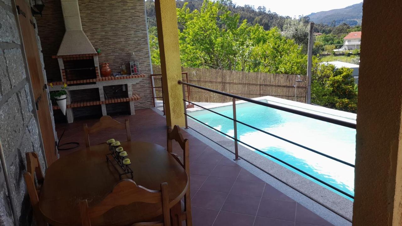 Casa Amarela Da Canicada วีเอย์รา ดู มีโญ ภายนอก รูปภาพ