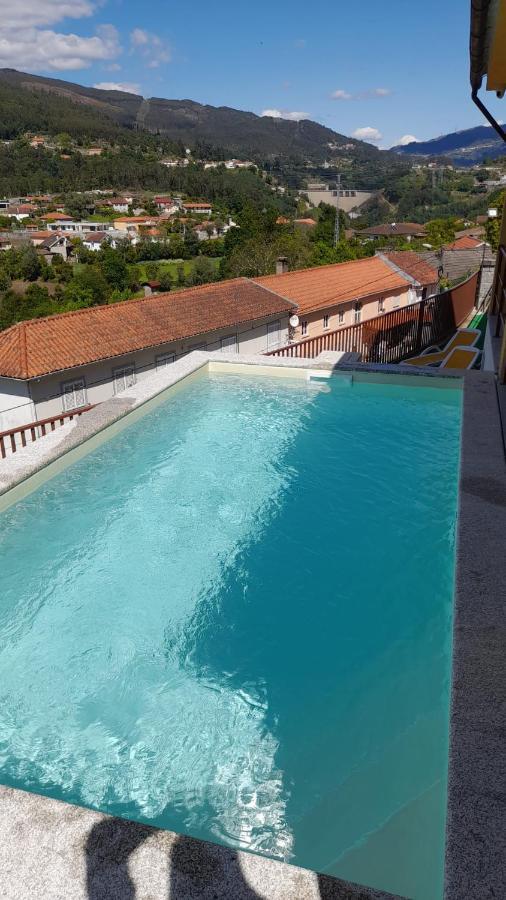Casa Amarela Da Canicada วีเอย์รา ดู มีโญ ภายนอก รูปภาพ
