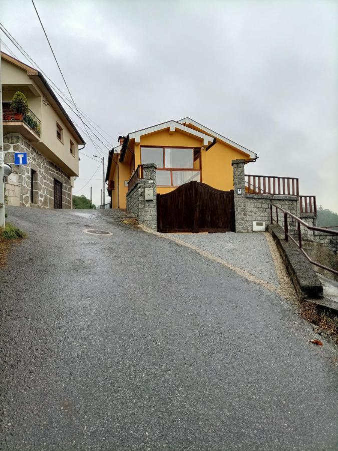 Casa Amarela Da Canicada วีเอย์รา ดู มีโญ ภายนอก รูปภาพ
